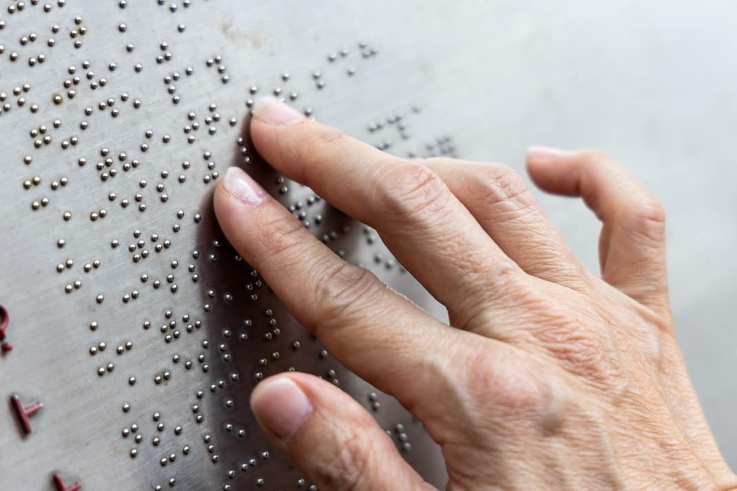 Alfabeto Braille un código de escritura universal